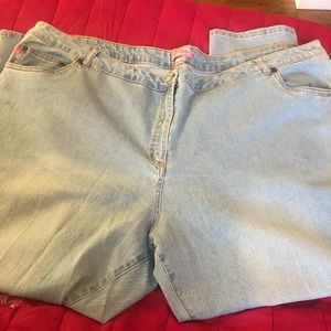 NWOT Plus size jeans